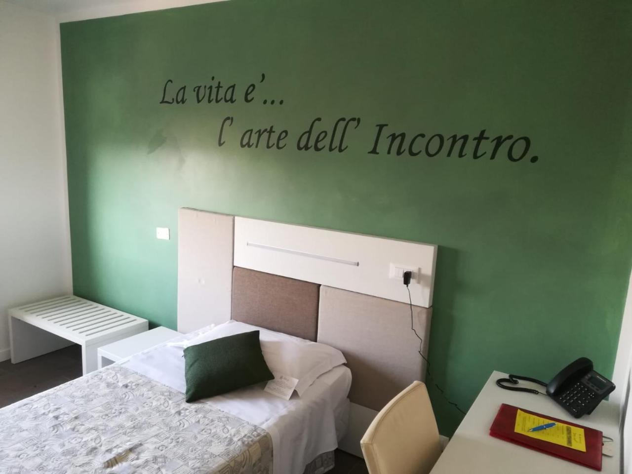 Albergo Zoello Je Suis Castelvetro di Modena Dış mekan fotoğraf